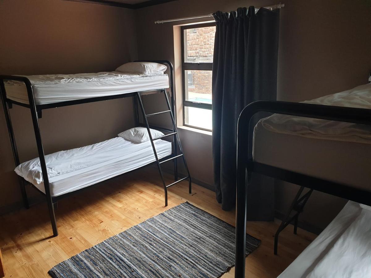 Lungile Backpackers Lodge Humewood 외부 사진